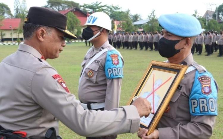 Seorang Polisi di Rokan Hilir Ditangkap Saat Antar Berkas Banding Hukuman PTDH, Ternyata DPO Kasus Narkotika