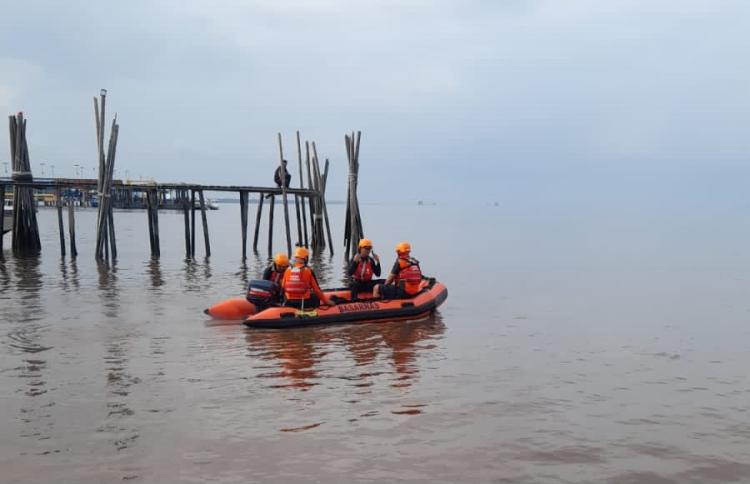 Seorang ABK di Siak Terpeleset Saat Bertugas, Jatuh ke Laut Tenggelam dan Hilang 