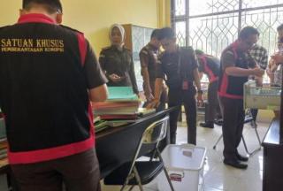 Kasus Pupuk Subsidi, Kejari Siak Lanjutkan Penggeledahan Kantor Dinas Pertanian dengan Pemeriksaan 20 Saksi