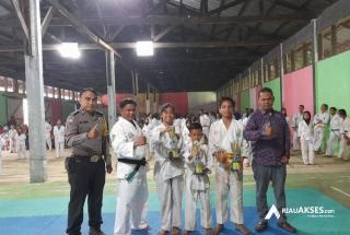 Perguruan Silat Walet Puti Rohil Uji Siswa Naik Tingkat Sabuk