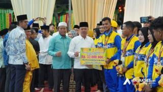 Atlet Berprestasi pada Porprov Riau Dapat Reward dari Bupati Rohil