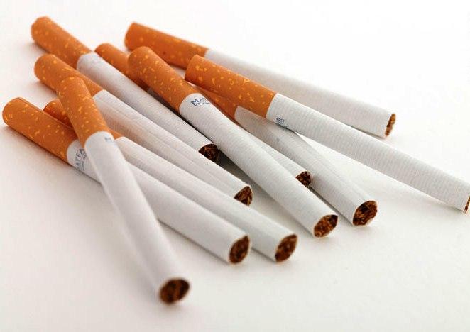 Harga Rokok Naik Per 1 Januari 2023, di Pekanbaru Ketengan Dibanderol Rp 2.500 per Batang.
