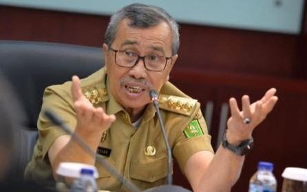 Gubernur Disalahkan Masyarakat Gara-gara Jalan Rusak, Syamsuar Semprot Kepala Dinas PUPR Riau