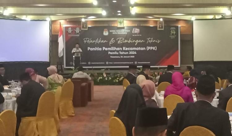 Resmi Dilantik, KPU Pekanbaru Ingatkan PPK Kurangi 