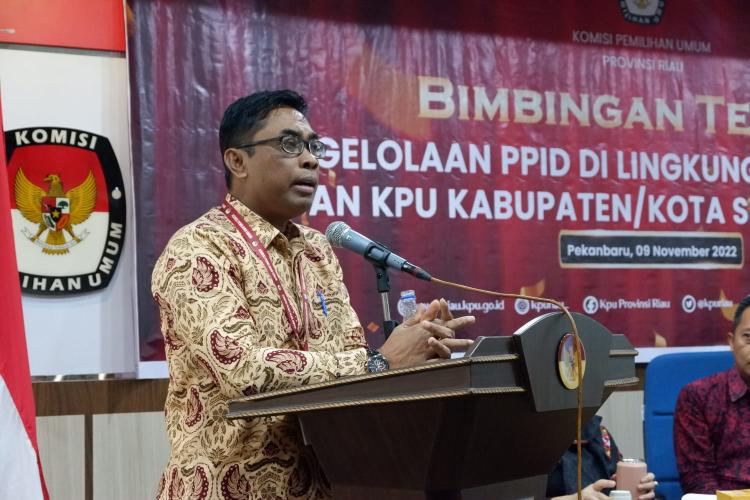 KPU Kabupaten se-Riau Lantik 800 Lebih Panitia Pemilihan Kecamatan