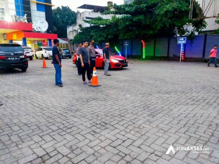 Bayi 1,5 Tahun Jadi Korban Kecelakaan, Parkiran Suzuya Plaza di Rohil Dipasang Garis Polisi