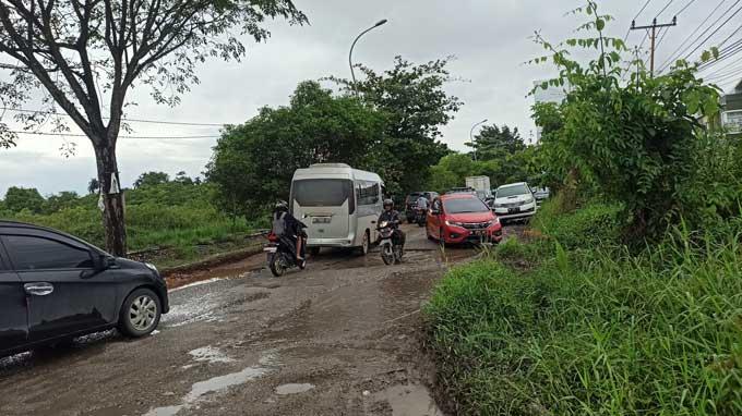 Pemko Pekanbaru Baru Akan Tambal Ulang Jalan Parit Indah Tahun Ini
