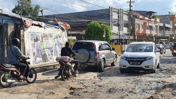 Dinas PUPR Pekanbaru Targetkan Perbaikan 30 Ruas Jalan Rusak Januari Ini