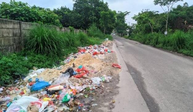 Jangan Lagi Buang Sampah Sembarangan, Kepala DLHK Pekanbaru: Langsung Kita Tindak