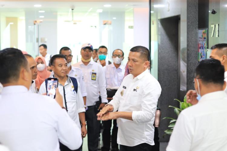 Bupati Adil Boyong Pejabat Ke Bappenas, Minta Kepulauan Meranti Diperhatikan