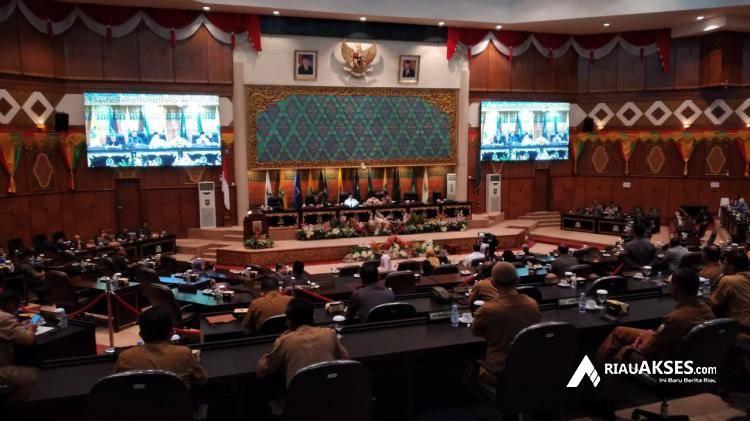 Kacau! Agenda Perdana Sidang Paripurna DPRD Riau Molor dan Tak Kuorum, Cuma 26 Anggota Dewan yang Hadir