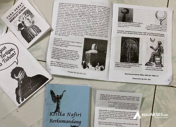 Rokan Hilir Geger! Terjadi Teror Tengah Malam Penyebaran Buku Diduga Berisi Penistaan Agama