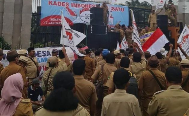 Wacana Kepala Desa Sembilan Tahun, Pengamat Politik Unri: Mungkin Didompleng Partai atau Politisi