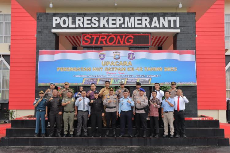 Polres Meranti Gelar Upacara Peringatan HUT Satpam ke-42