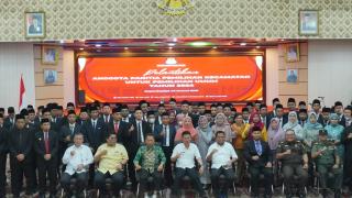 KPU Rohil Lantik 90 Anggota Panitia Pemilihan Kecamatan