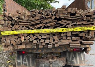 Truk Pengangkut Kayu Ilegal Diamankan Polisi Bengkalis