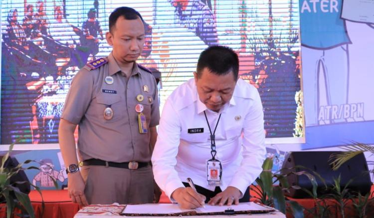 Tandatangani Program Seribu Patok Tanah, Pemko Pekanbaru Ingatkan Pentingnya Jaga Tapal Batas Lahan