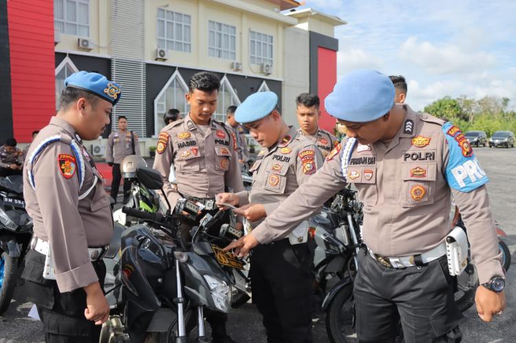 Polres Kepulauan Meranti Razia Kelengkapan Surat, 7 Polisi Malah Terjaring