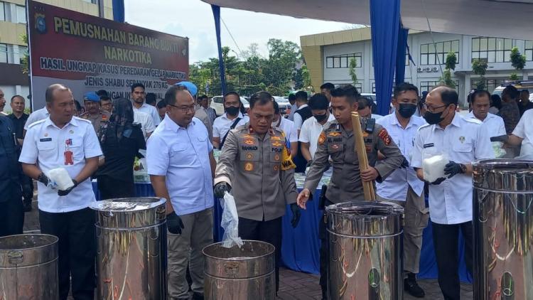 Polda Riau Musnahkan 276 Kilogram Sabu, Wakapolda : 2.760 Juta Jiwa Terselamatkan