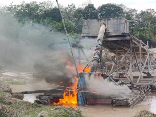 Polsek Benai Kuansing Amankan Dua Unit Rakit Dompleng PETI, Pelakunya Kabur ke Hutan