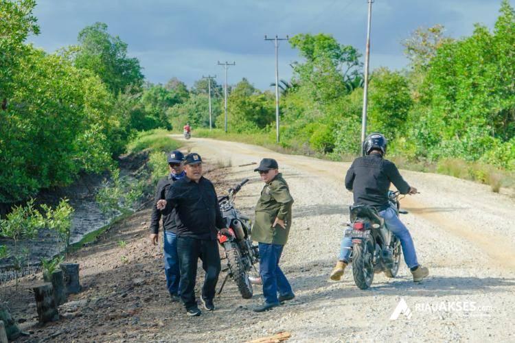 Sudah Lama Dinanti Masyarakat Pulau Merbau, Tahun Ini Jalan Dibangun Pakai Aspal Hotmix