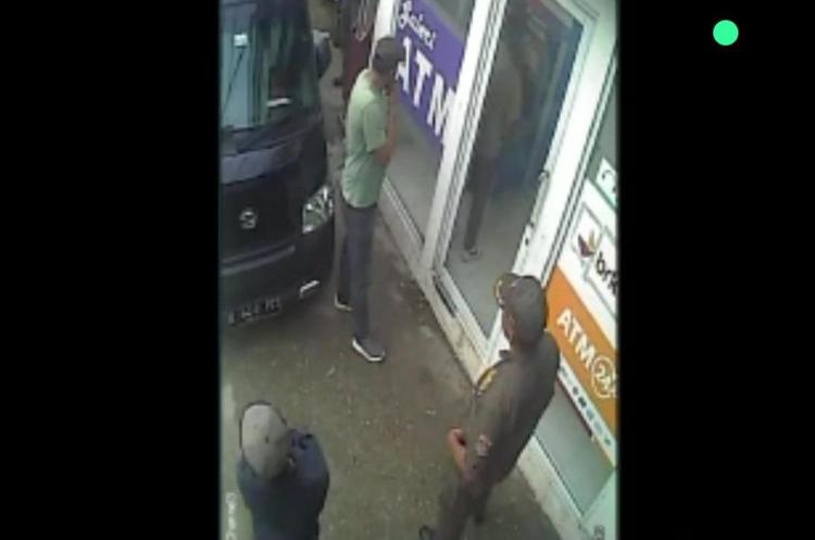 4 Fakta yang Terjadi Saat Petugas Pengisi Uang ATM di Pekanbaru Dirampok