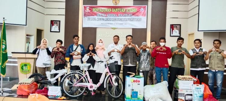 Sentra Abiseka Pekanbaru Serahkan Bantuan Atensi Ratusan Juta di Kepulauan Meranti