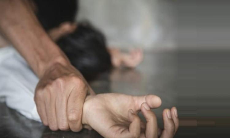 Tega! Pria di Inhu Cabuli Anak Tirinya Hingga 10 Kali dan Ancam Akan Dibunuh Jika Mengadu