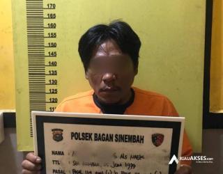 Pria di Rokan Hilir Digerebek Polisi Karena Sering Gunakan Sabu di Rumah