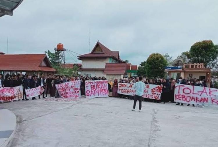 Mahasiswa STAIN Bengkalis Demonstrasi Buntut Kebijakan Pimpinan Kampus