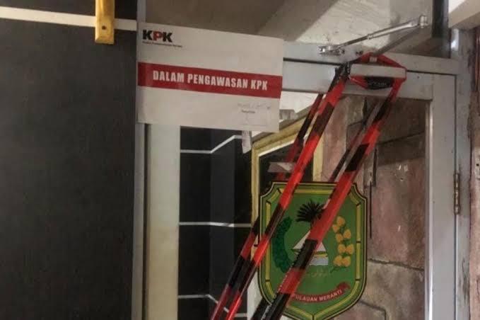 KPK Acak-acak Ruang Kerja Bupati dan Kantor Pemkab Kepulauan Meranti