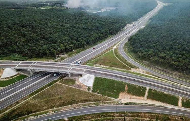 Kecelakaan Maut Tewaskan Seorang Pemudik di Tol Pekanbaru-Dumai
