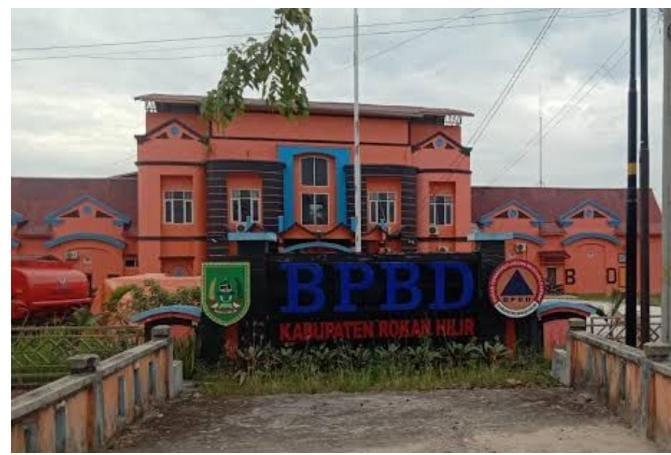 Giliran Kantor BPBD Pemkab Rohil Diputus Listriknya Oleh PLN Gara-gara Nunggak Bayar: Lagi Sibuk Lebaran, Kurang Fokus!
