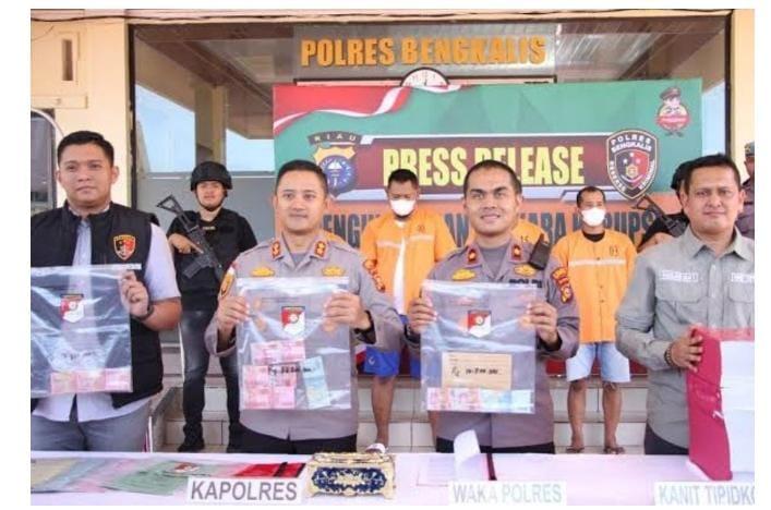 4 Pejabat KPU Bengkalis Ditahan Polisi, Kasus Korupsi Rugikan Negara 4,5 Miliar