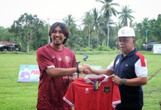 Mantan Pemain Timnas Indonesia Budi Sudarsono Ikut Turnamen U-40 Piala Ketua PSSI Kepulauan Meranti, Tim Setwan Digilas 9 Gol