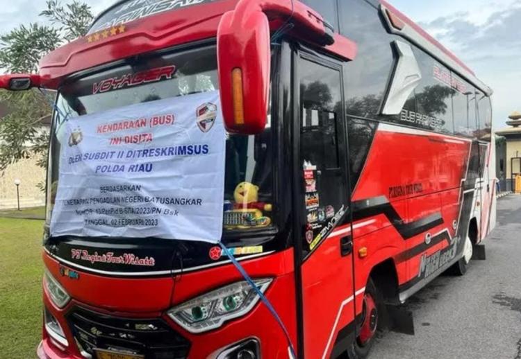 Kasus Investasi Cimory dan Sosis Kanzler, Polda Riau Proses Dugaan TPPU Senilai Rp 51 Miliar: Dua Bus Disita Penyidik