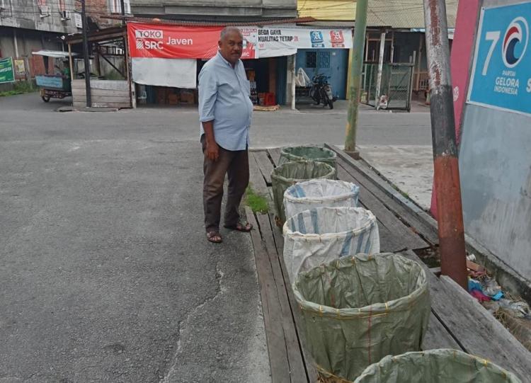 Pencuri Spesialis Tong Sampah Marak di Selatpanjang, Dinas Perkimtan LH Meranti Cari Akal Bikin dari Keranjang Bekas