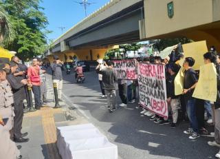 Massa Geruduk Kantor PT Bumi Siak Pusako, Desak Penuntasan Kasus Kecelakaan Kerja