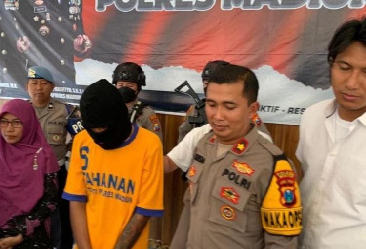 Ditangkap di Pekanbaru, Pembunuh Wanita Cantik Pendamping Karaoke Mengaku Sakit Hati Istri Diejek Korban