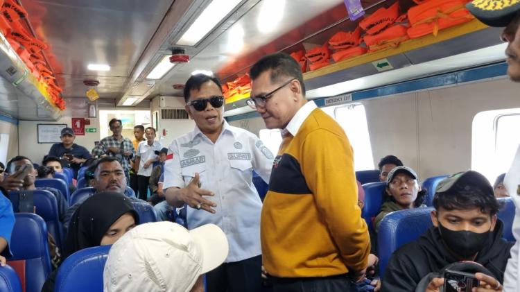 Anak Plt Bupati Meranti Diisukan Penyebab Warga Tak Bisa ke Malaysia Lewat Tanjung Balai: Kalau Main Politik yang Bagus Saja, Nanti Masuk Neraka!