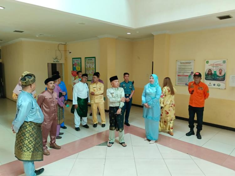 Asmar Ultimatum Direktur RSUD Kepulauan Meranti Tingkatkan Pelayanan, Bantah Anaknya Atur Proyek 