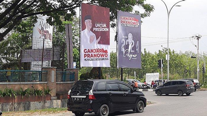 Baliho Capres Ganjar Pranowo di Simpang Mall SKA Ternyata Belum Kantongi Izin