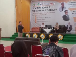 Dies Natalis ke-61, BEM Bersama IKA FISIP UR Hadirkan Job Fair dan Seminar Kewirausahaan