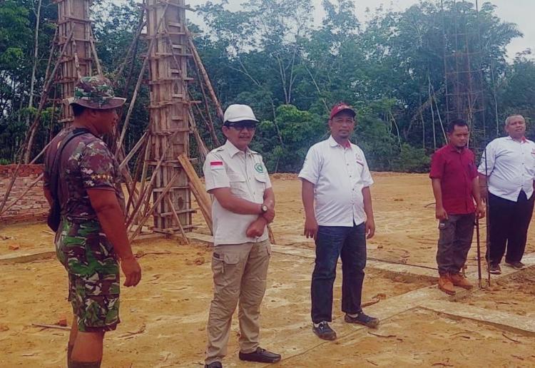 Tokoh Masyarakat Gembira Sambut Pembangunan Swadaya Markas Koramil Tenayan Raya: Ini Bukti TNI Makin Dicintai Rakyat!