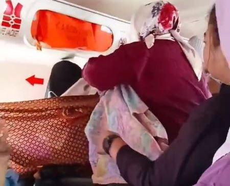 Bayi Perempuan di Pelalawan Brojol di kapal Saat Perjalanan ke Rumah Sakit, Diberi Nama Sama dengan Speedboatnya