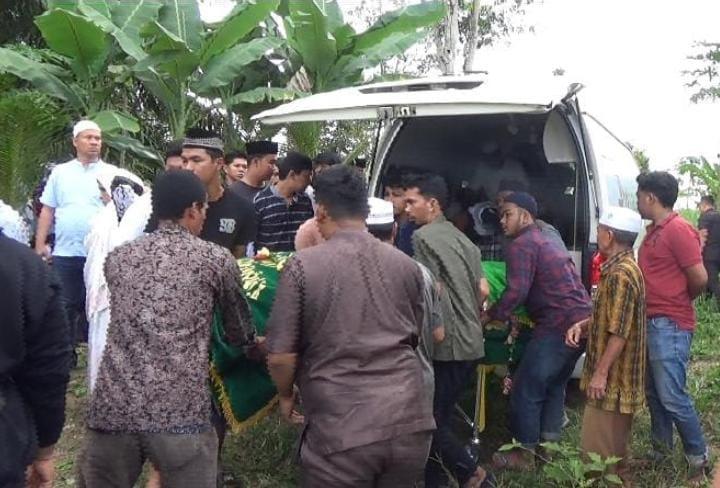 Pemakaman Muhammad Adan,  Salah Seorang Korban Erupsi Gunung Merapi Asal Pekanbaru