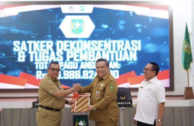 Edy Nasution Serahkan DIPA Tahun Anggaran 2024, Pagu Indikatif Kepolisian Daerah Riau Terbesar