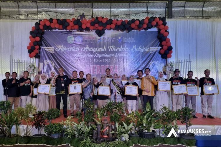 208 Tenaga Pendidik Kepulauan Meranti Terima Apresiasi Anugerah Merdeka Belajar Tahun 2023