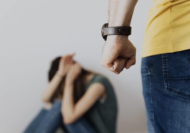 Cemburu Pujaan Hati Jalan dengan Pria Lain, Suami di Kampar Siram Air Panas ke Istri Siri