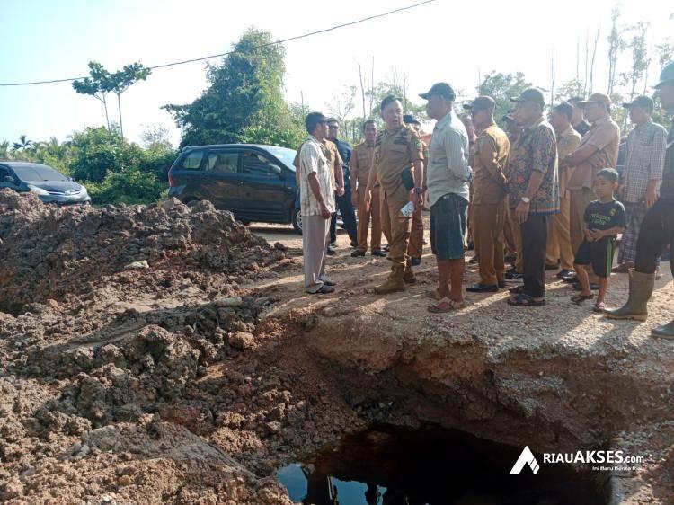Dari Dalam Penjara, M Adil Minta Proyek Galian Parit Dihentikan, Asmar Langsung Turun ke Lokasi